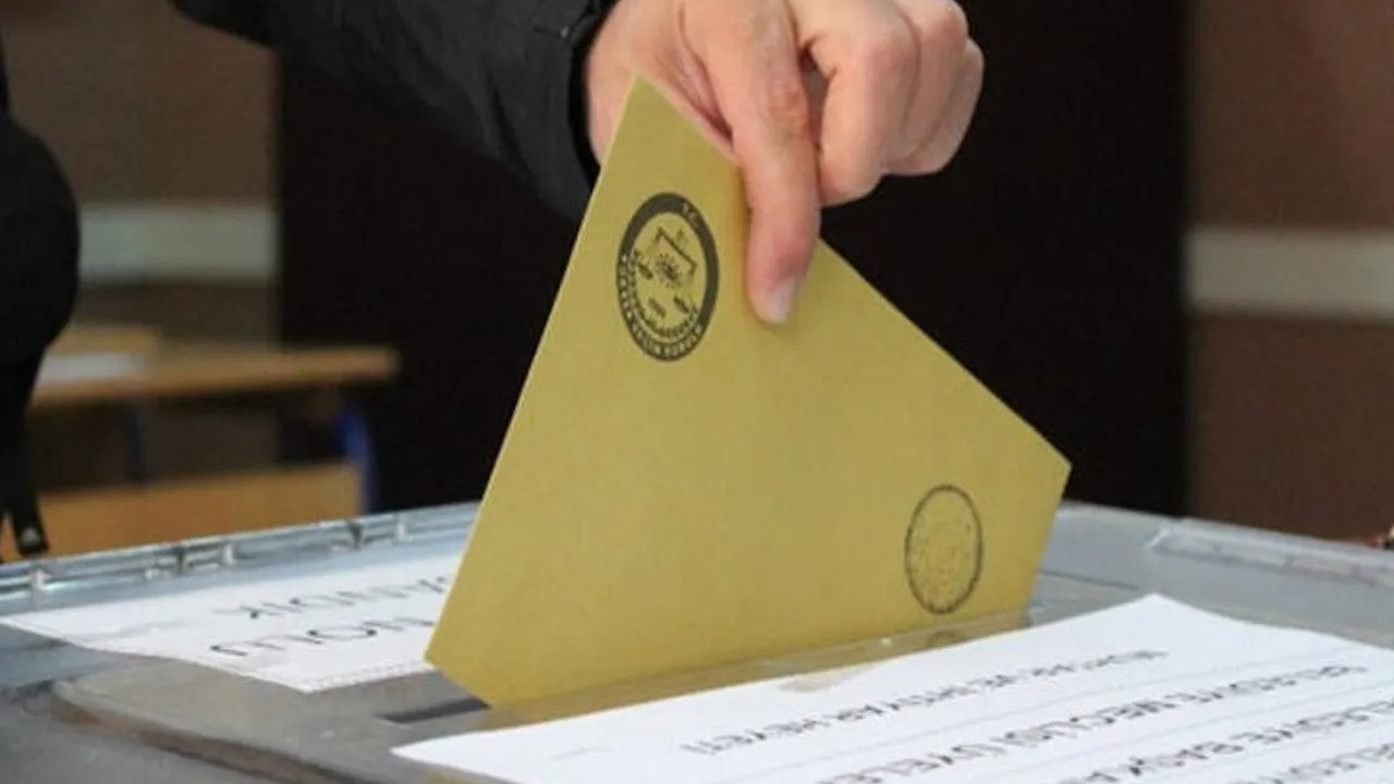 İktidara yakın anket şirketinin başkanı açıkladı: ‘CHP rekor oy olabilir’